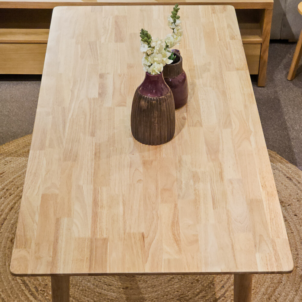 Mesa de comedor Dalia 160 x 80cm Mesa de comedor Dalia 160 x 80cm