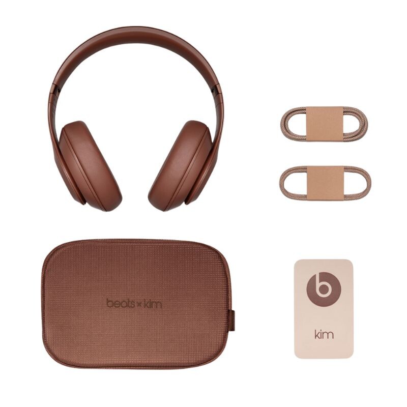 Auricular Beats Studio Pro x Kim earth Auricular Beats Studio Pro x Kim earth
