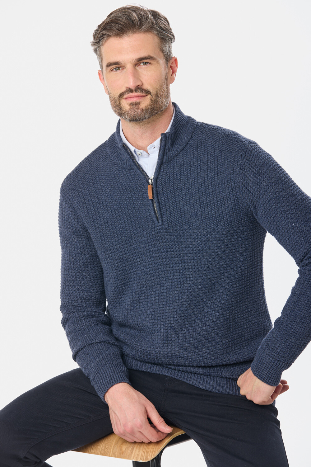 BUZO TEJIDO MEDIO CIERRE CON ESTRUCTURA Piedra