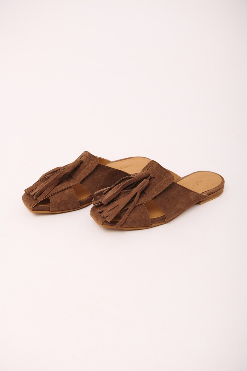 ZUECO BARRO Choco Gamuza