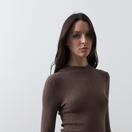 POLERA SELVA Marrón oscuro