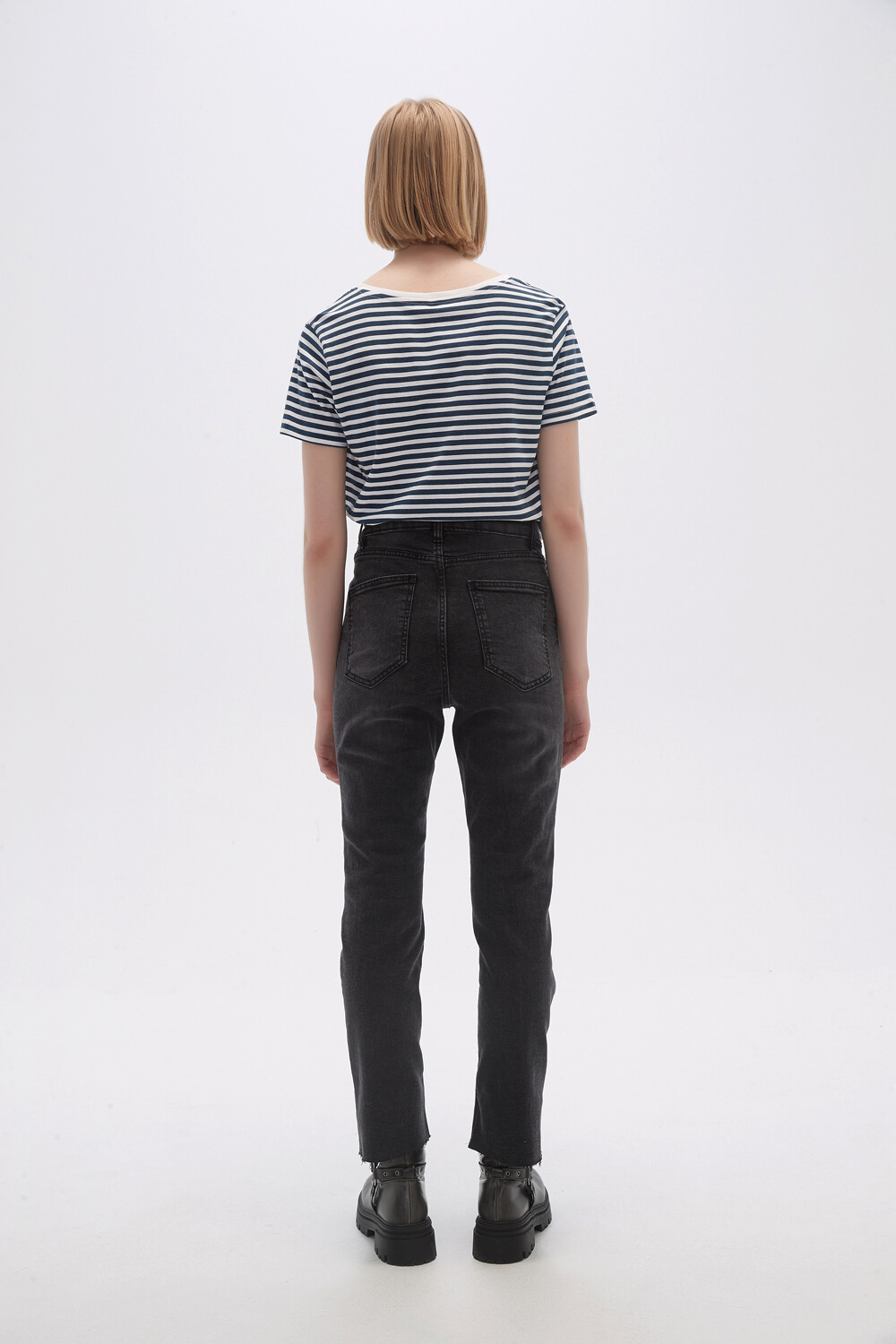 Pantalon Blute Gris Oscuro