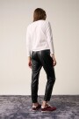 PANTALON STREET CUERO Negro