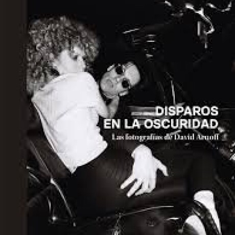 DISPAROS EN LA OSCURIDAD DISPAROS EN LA OSCURIDAD