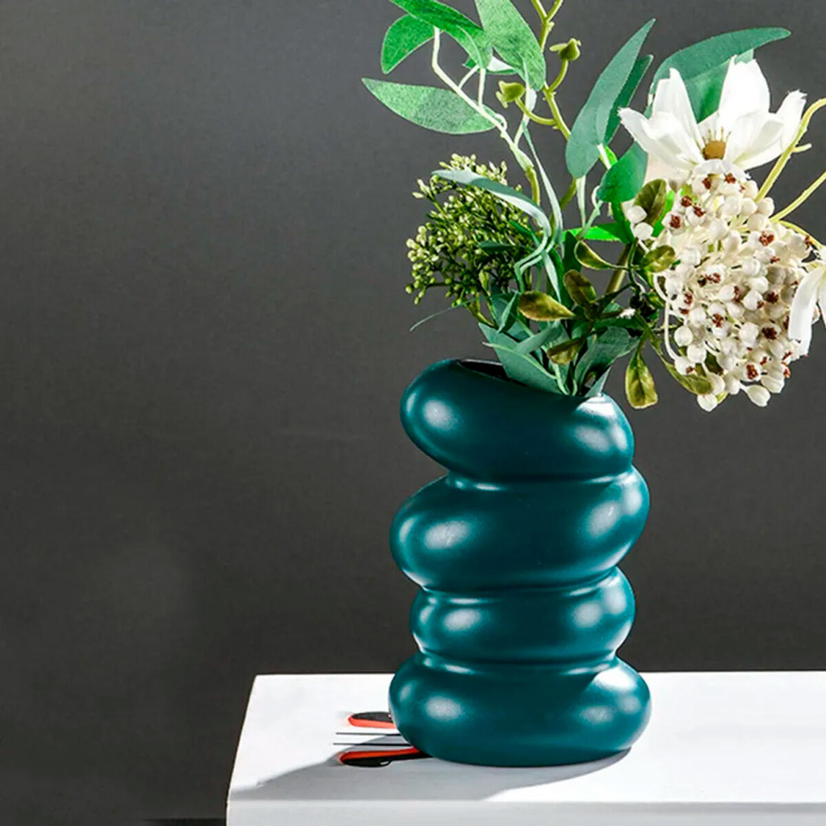 Jarrón de flores en espiral plástico 15*10 cm - Jarrón De Flores En Espiral Plástico 15*10 Cm 