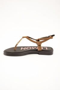 Sandalia Con Argolla Camel