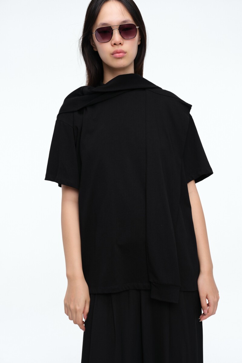 CAMISETA HIBRIDA Negro