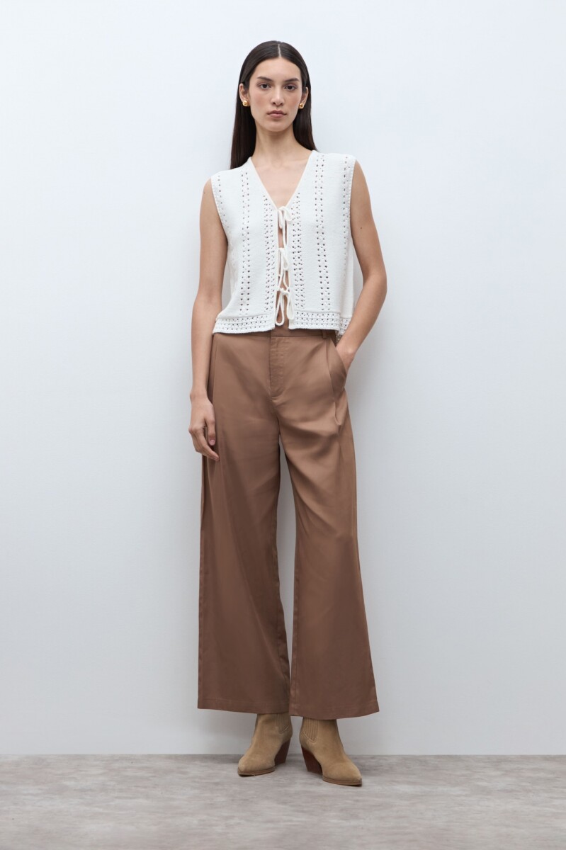 Chaleco tejido con lazos - crudo 