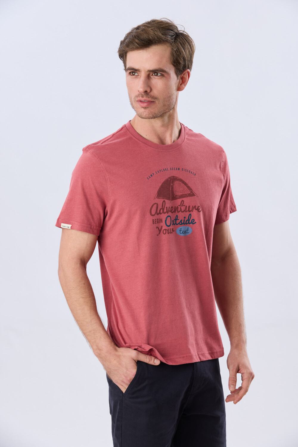REMERA ESTAMPADA Ladrillo