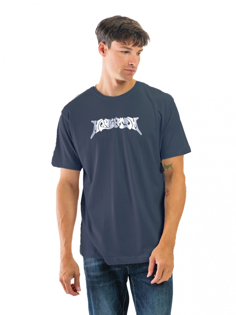 Remera Estampada Cuello Base - Marino/ Letras 023 