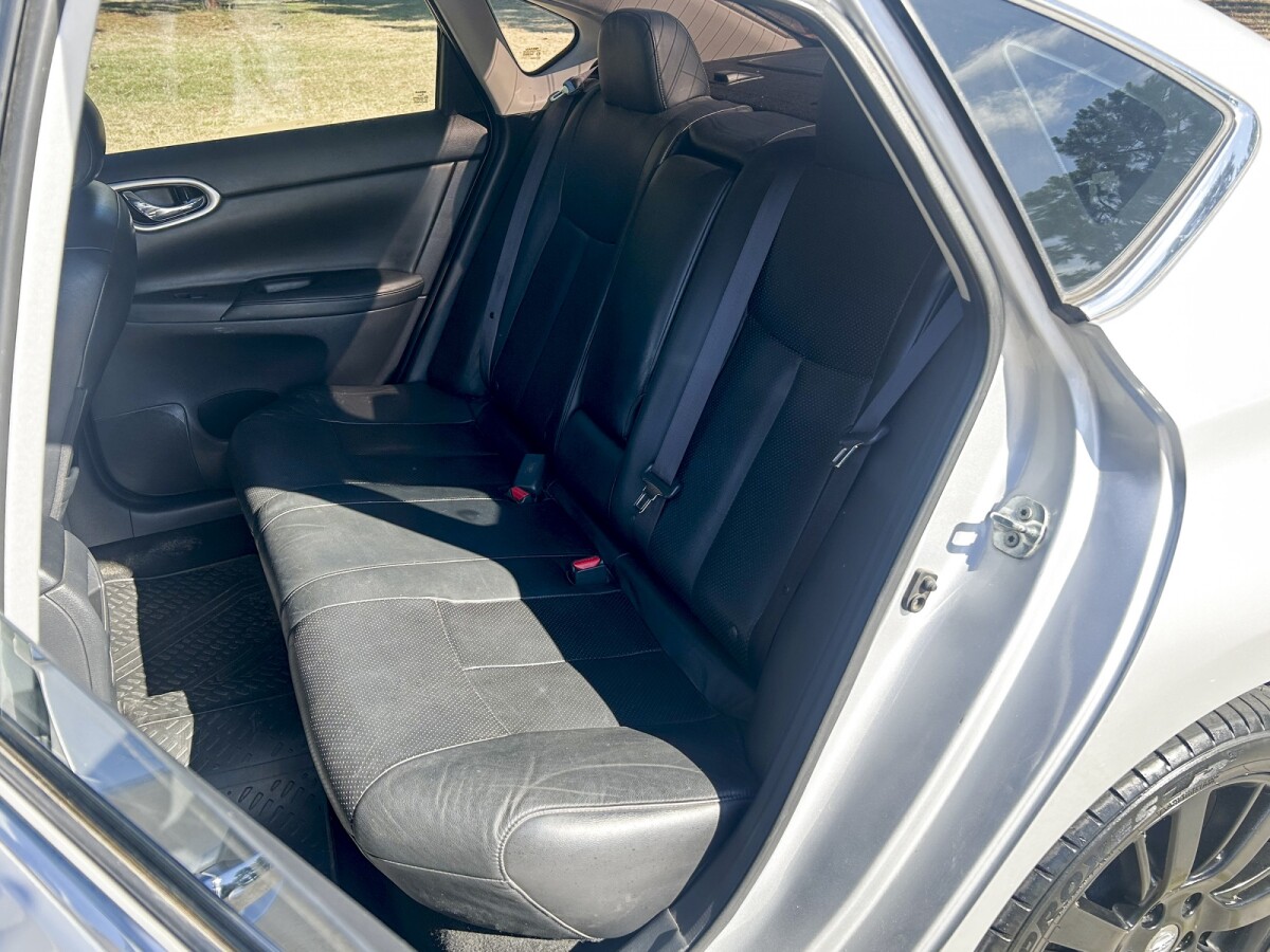 Nissan Sentra 1.8 Exclusive CVT Permuta / Financia Nissan Sentra 1.8 Exclusive CVT Permuta / Financia