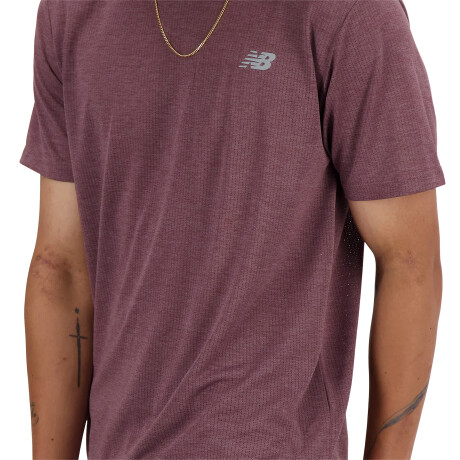 REMERA NEW BALANCE ATHLETICS RUN Bordeux