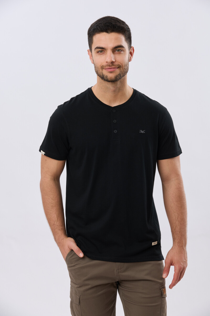 REMERA LISA DE ALGODÓN - Negro 