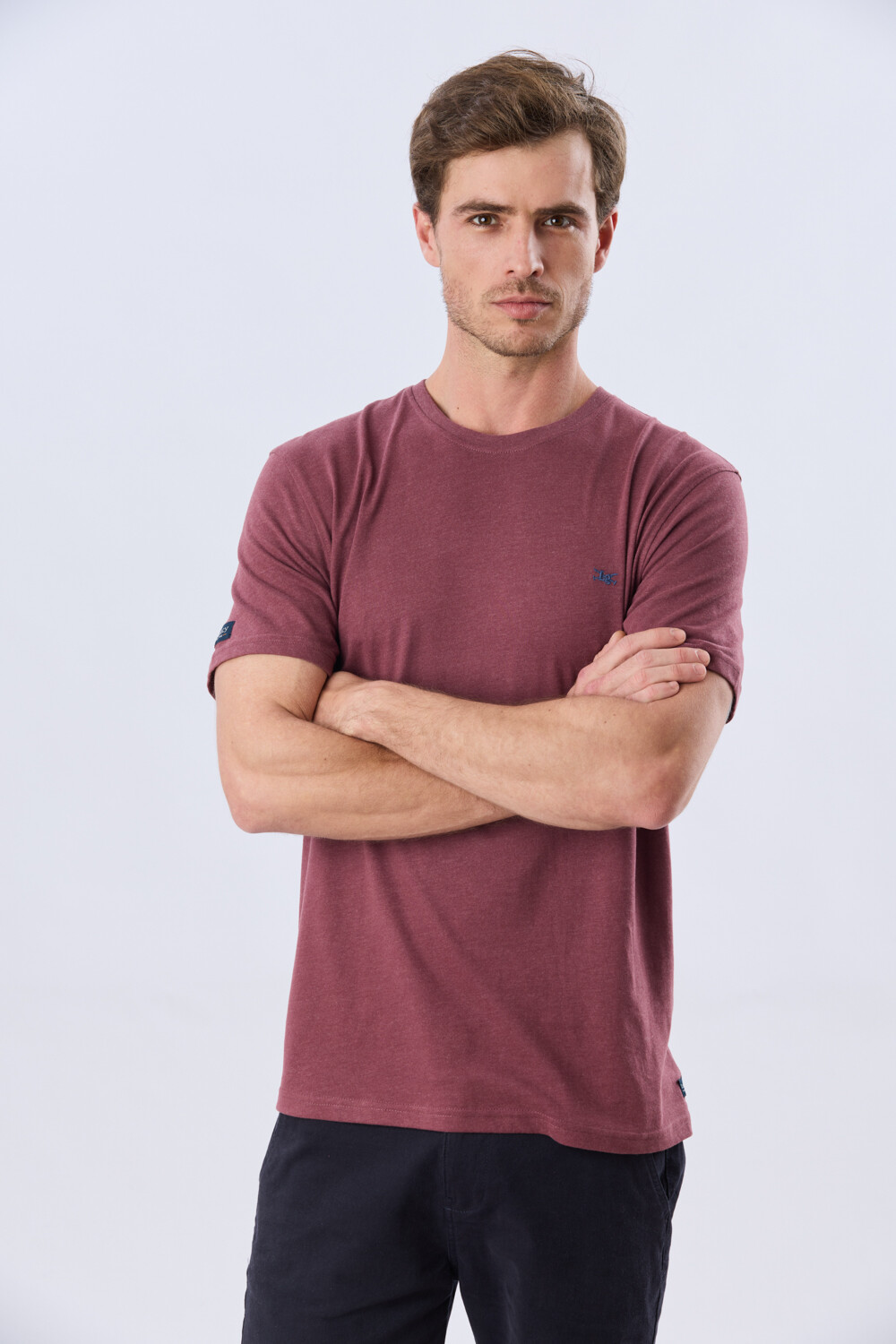 REMERA BÁSICA DE ALGODÓN Bordo Melange