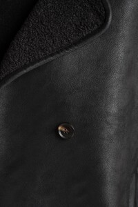 Gamulán Con Corderito Negro