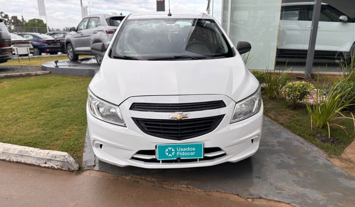 Chevrolet Onix Joy LT 1.0 - 2018 Chevrolet Onix Joy LT 1.0 - 2018