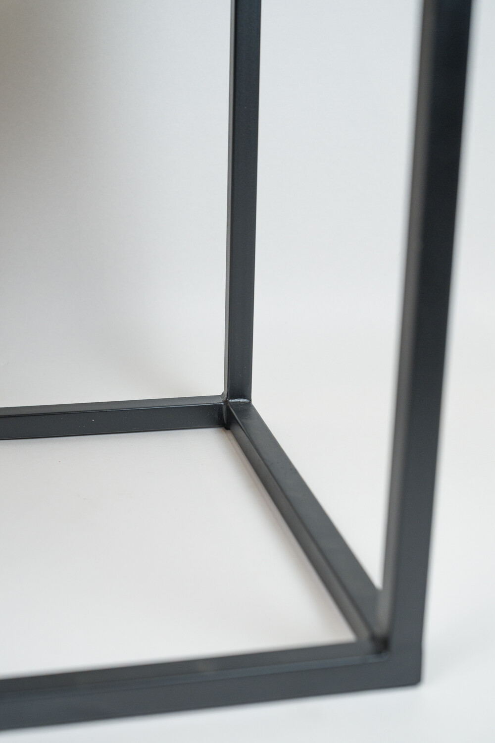 Mesa De Luz Getha Color Unico