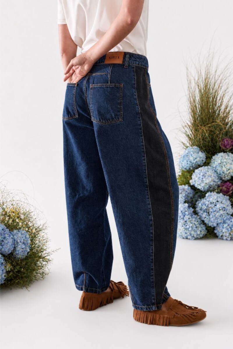 JEAN BARREL SAVIA Azul Y Negro