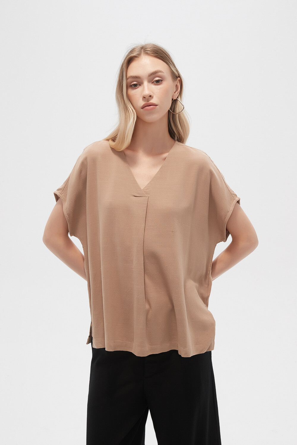 Blusa Addo Beige Oscuro