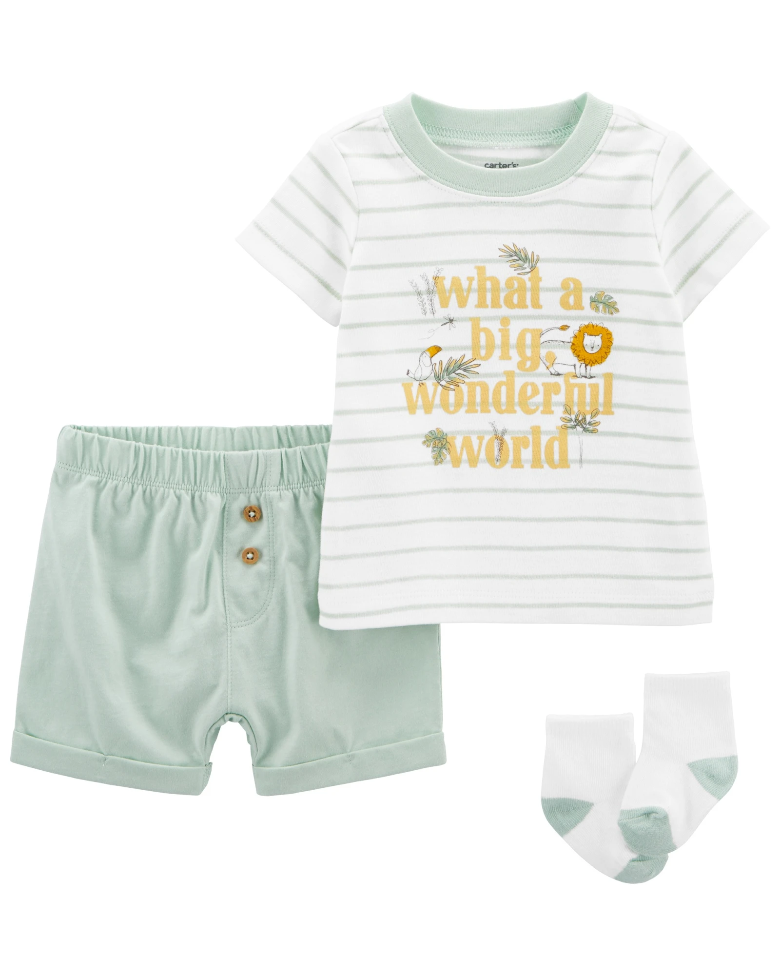 Set tres piezas short, remera y medias de algodón Set tres piezas short, remera y medias de algodón
