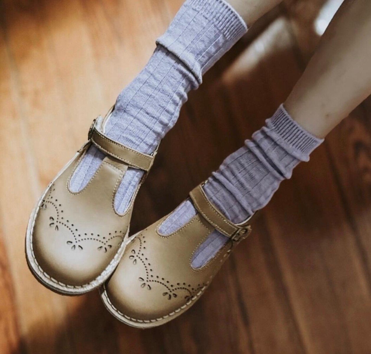 Guillermina Flora - Taupe 