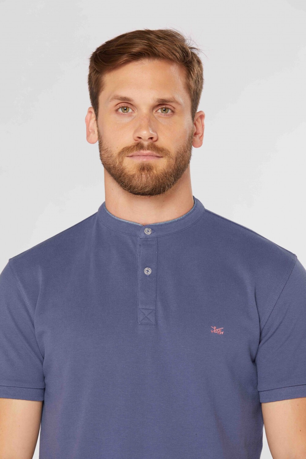 REMERA CUELLO MAO Piedra