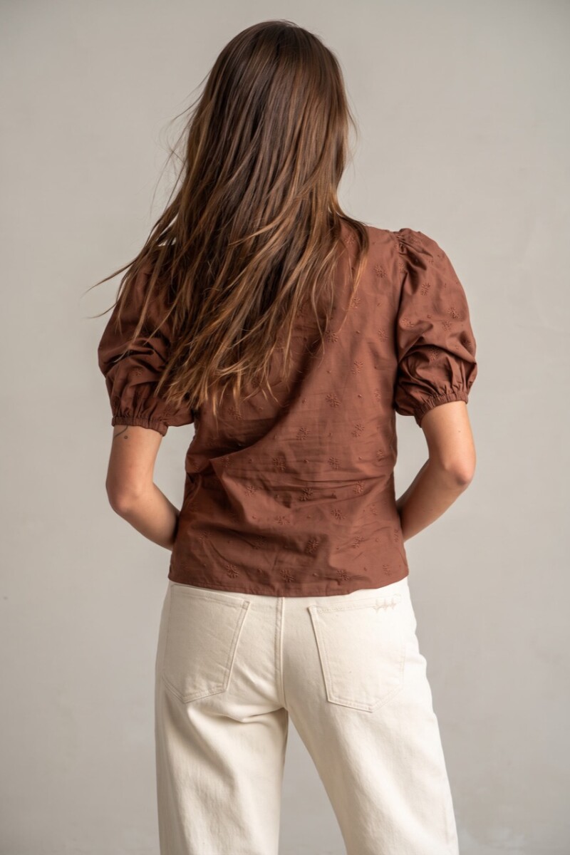 Blusa Bordada Frunces Mocha