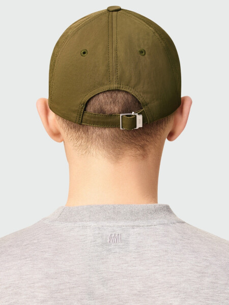 AMI PARIS - Gorra Cuore Nylon Alta Automática