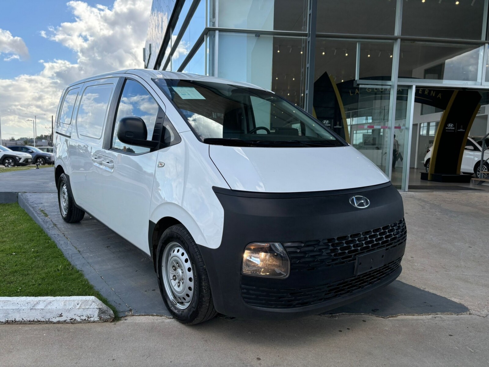 H1 Staria Furgon 2.2 Diesel - 2022 