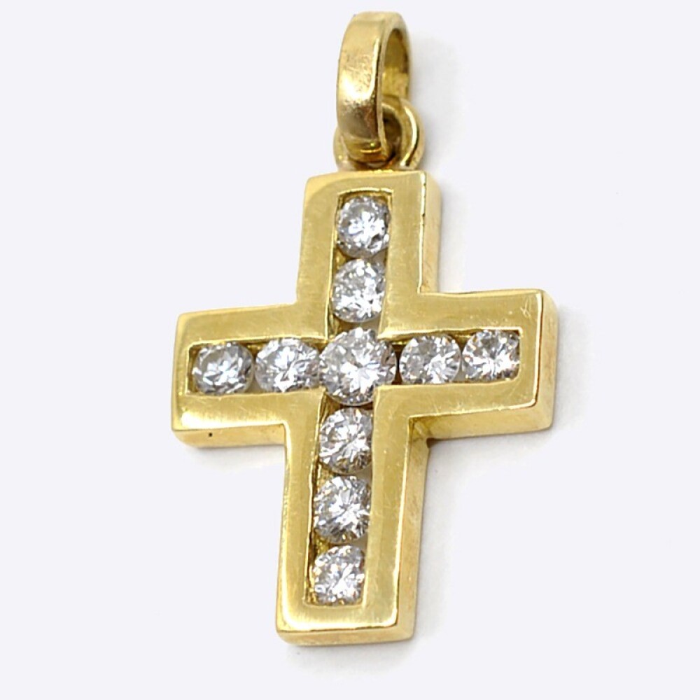 Cruz En Oro 18K amarillo Y brillantes 15 x 12 mm Cruz En Oro 18K amarillo Y brillantes 15 x 12 mm