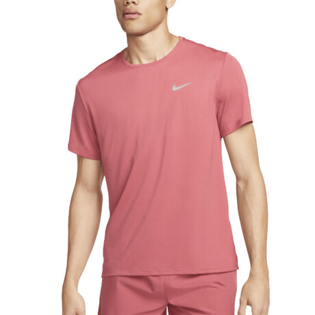 REMERA NIKE MILER Pink