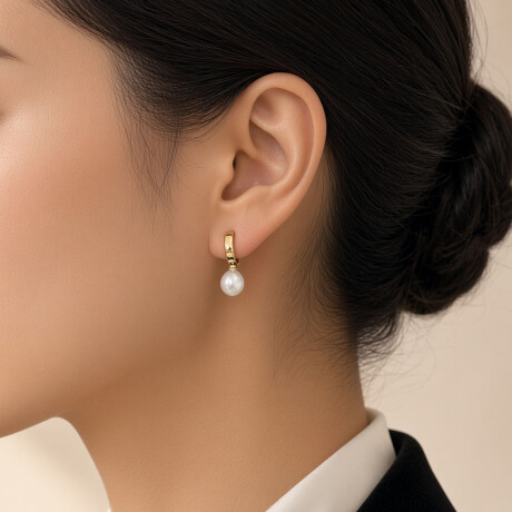 Caravanas / aros en oro amarillo 18k con perlas Caravanas / aros en oro amarillo 18k con perlas