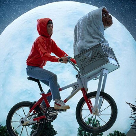 Elliot & E.T. • E.T. The Extra-Terrestrial - 1252 Elliot & E.T. • E.T. The Extra-Terrestrial - 1252