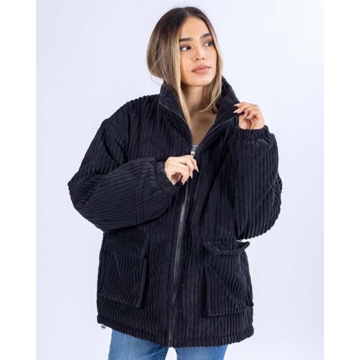 Campera para dama en pana UFO Dakota Negra 