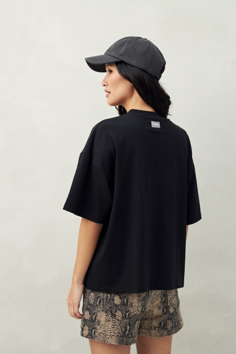 REMERA ZERICA Negro