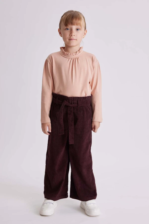 Pantalón ancho con lazo pana Bordo