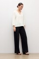 Blusa plumeti escote V crudo