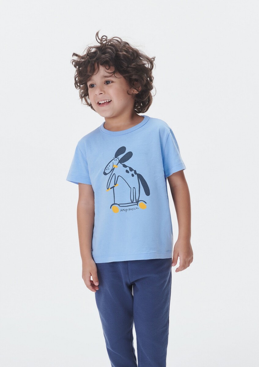 CAMISETA INFANTIL CON ESTAMPA - CELESTE 