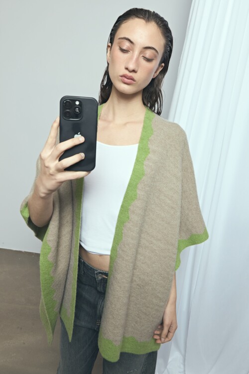 Poncho wavy PREVENTA verde