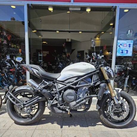 Benelli 752S Blanco