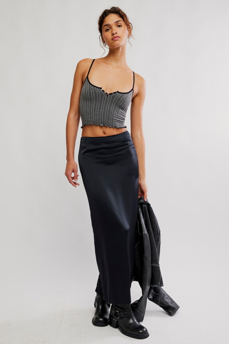 SNAP INTO IT HENLEY CROP Negro