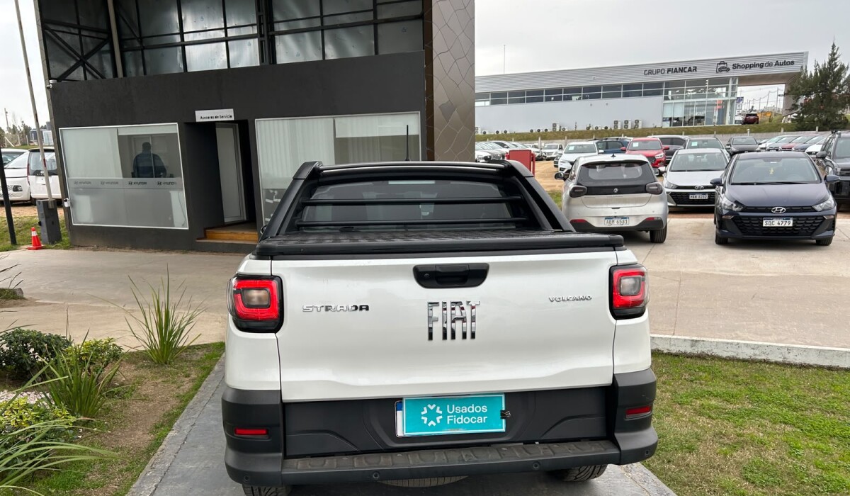 Fiat Strada Volcano - 2022 Fiat Strada Volcano - 2022