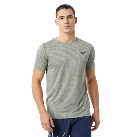 Remera New Balance de hombre - MT11095DO1 GREEN