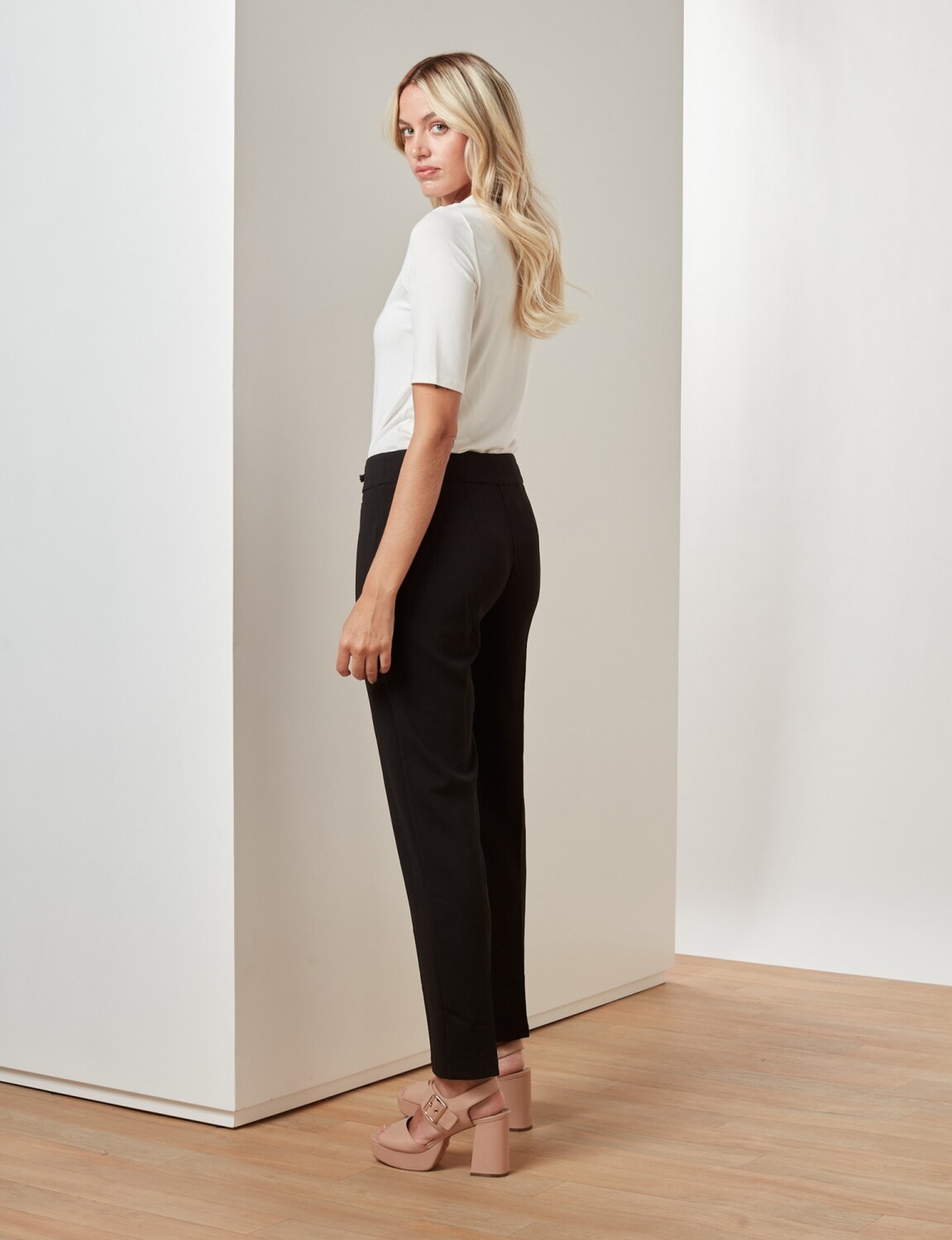 Pantalon Crepe - Negro — LA OPERA