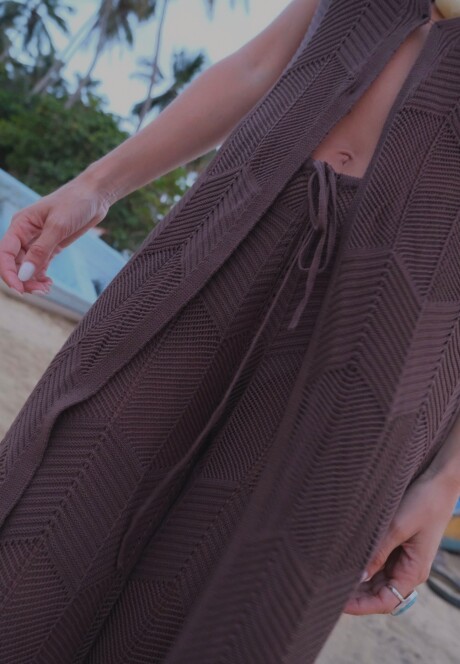 Chaleco Tropea SS26 Espresso