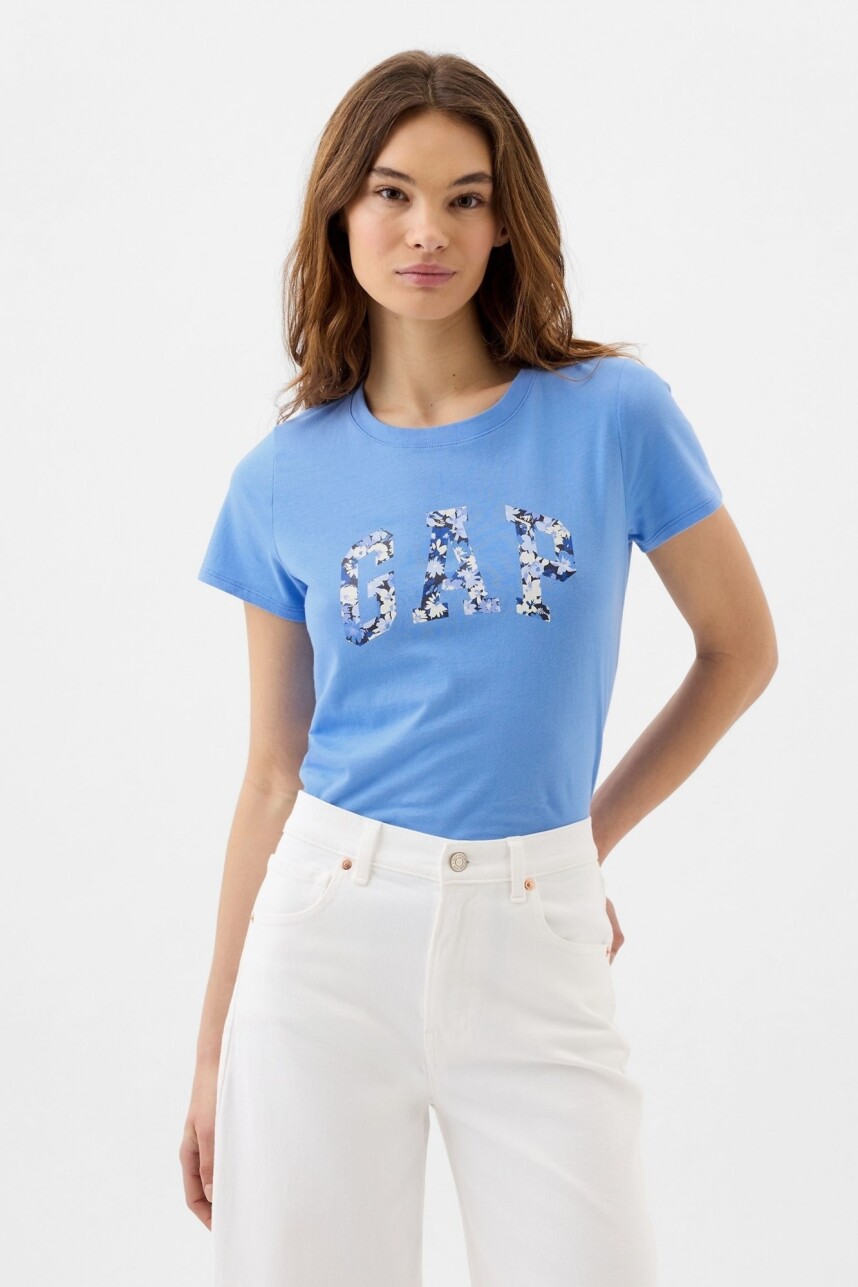 Remera Logo Gap Manga Corta Mujer Sp Blue Floral