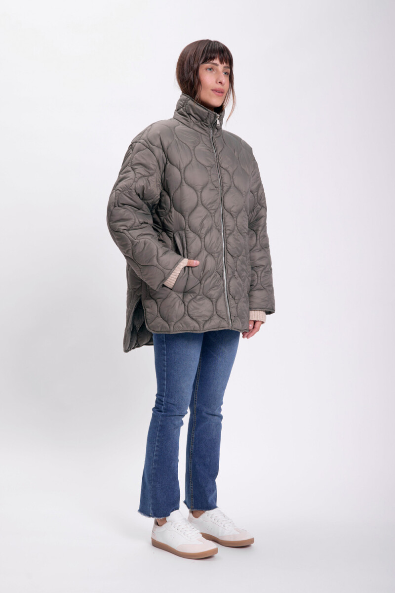 Campera capitoneada Verde