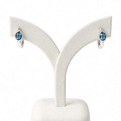 Aros pequeños con Zirconia en color azul Aros pequeños con Zirconia en color azul