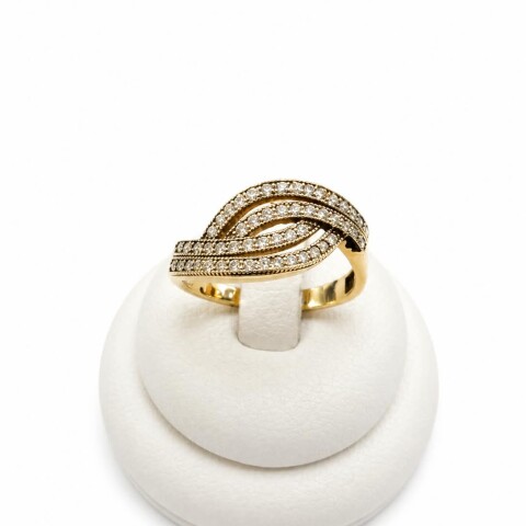 Anillo en oro con zirconias blancas Anillo en oro con zirconias blancas