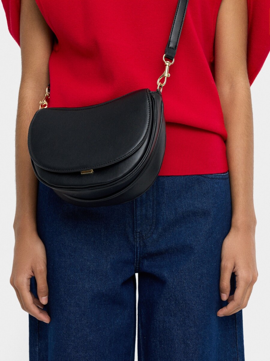 Bolso Bandolera Ovalado Con Solapa negro
